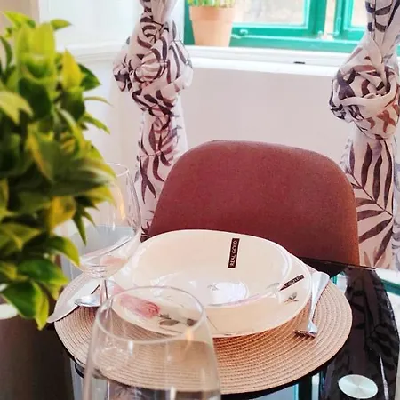 Center - Sleeps 4 * Шибеник