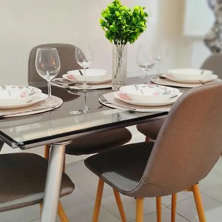 Center - Sleeps 4 Шибеник