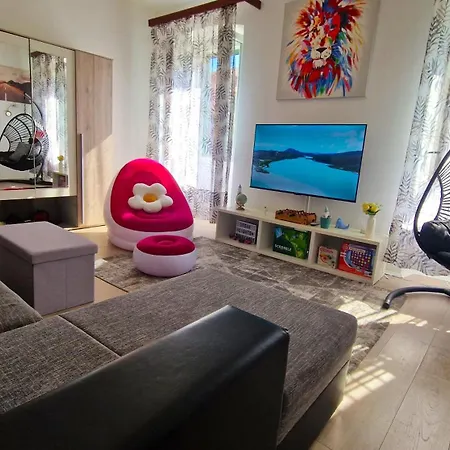 Center - Sleeps 4 Апартаменты Шибеник