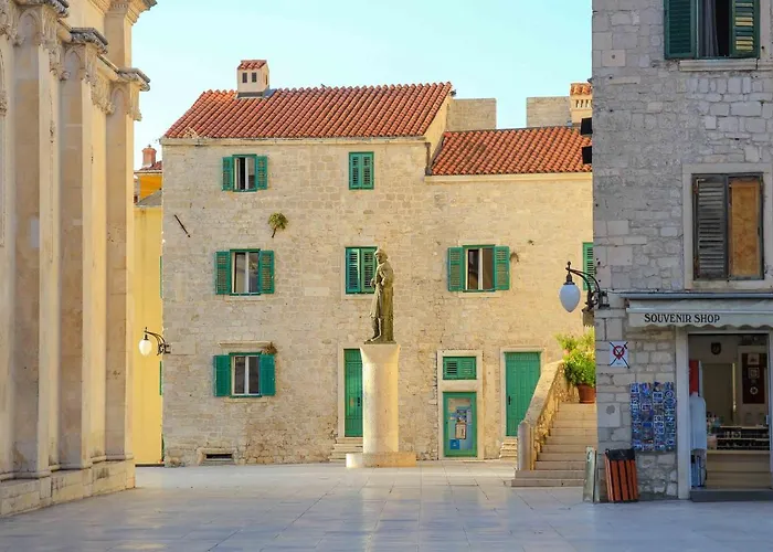 Center - Sleeps 4 Apartman *